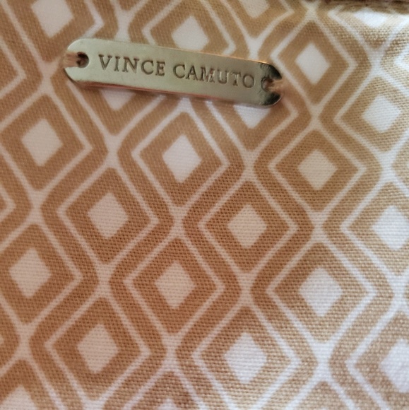Vince Camuto - Picture 5 of 5